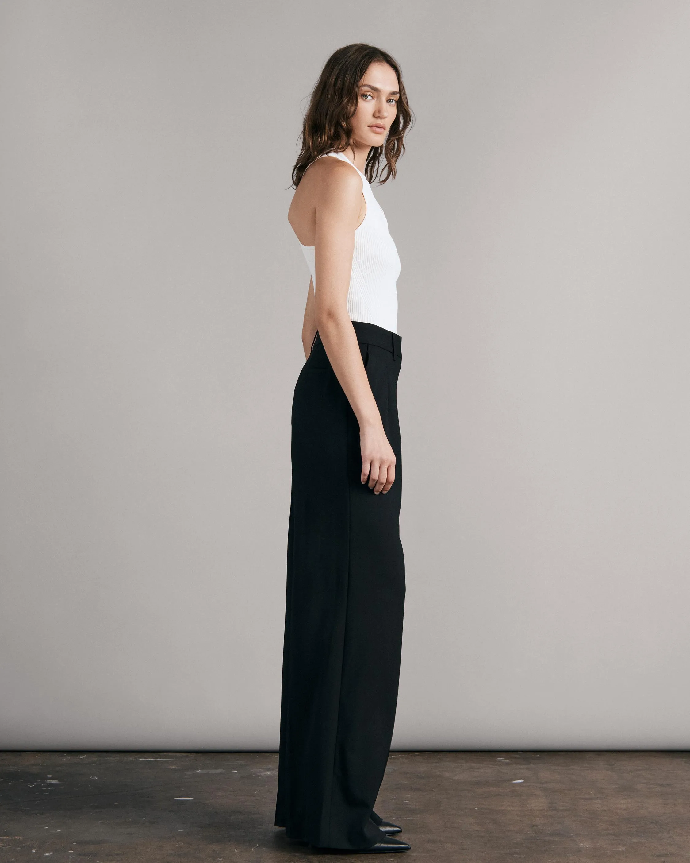 Asher Keyhole Tank