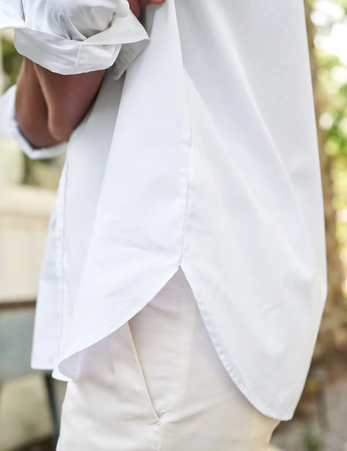 Frank & Eileen - Joedy in White Superluxe