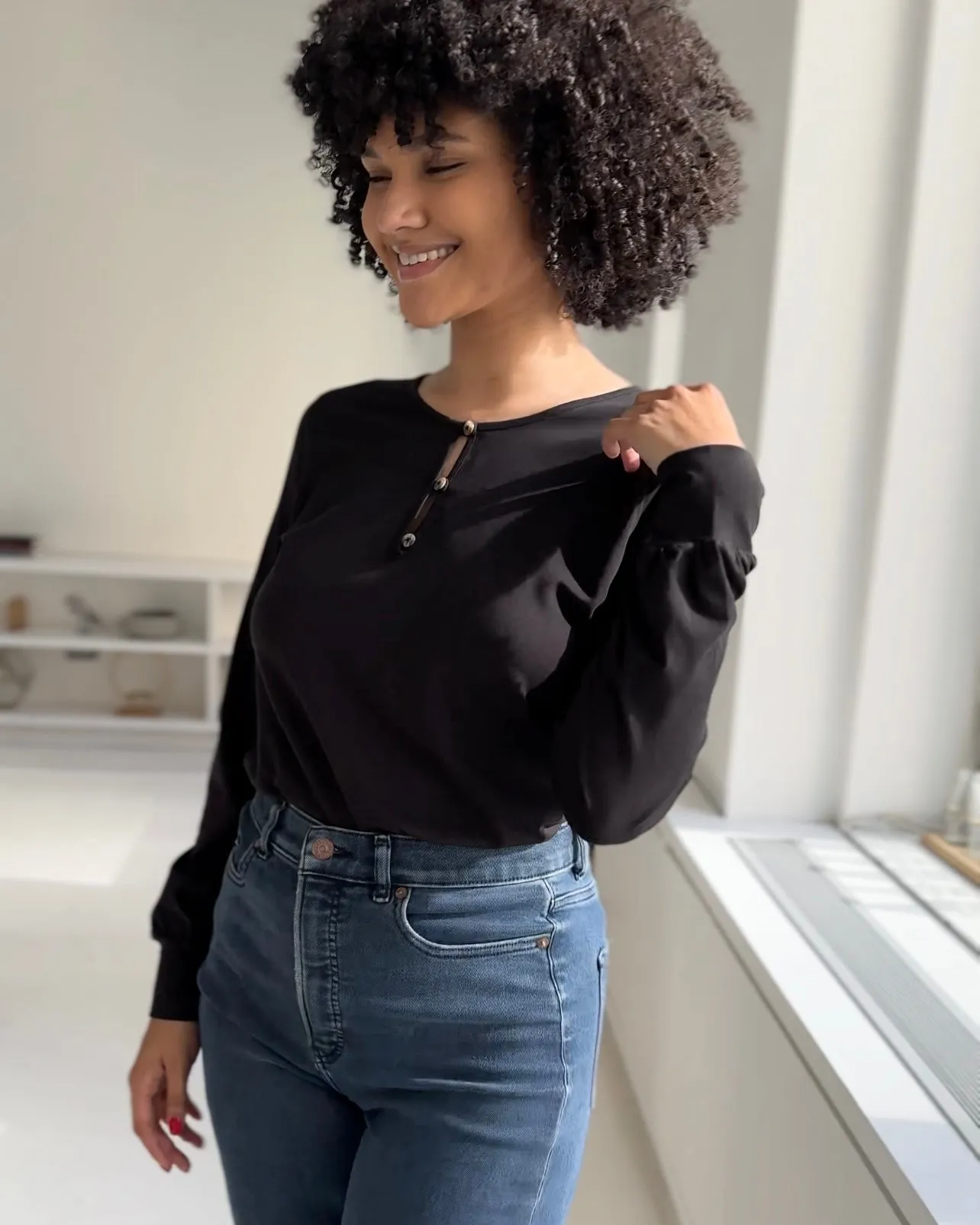 JESSIE henley top in Black