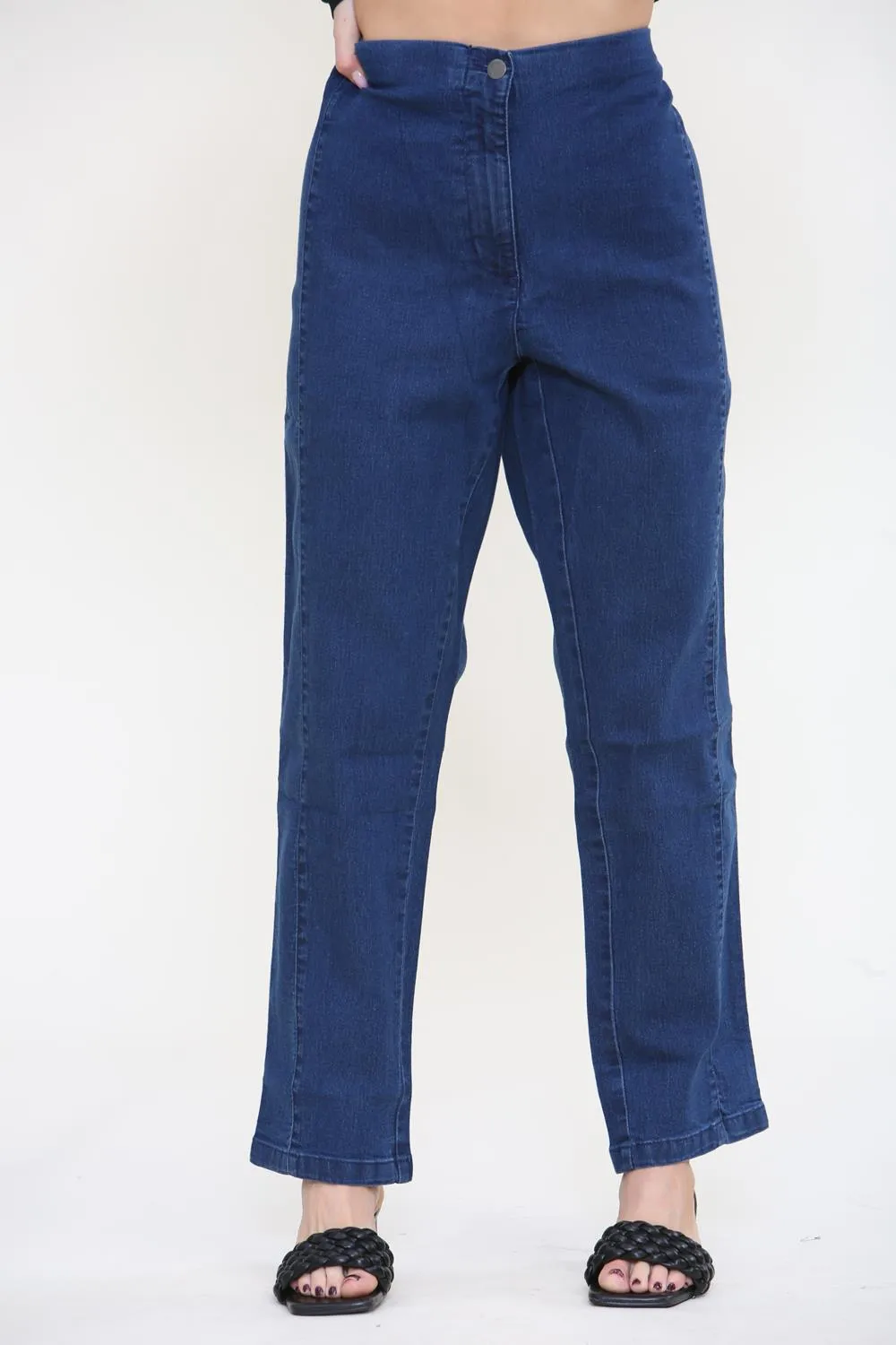 Women Straight Fit Jeans - SR231ST